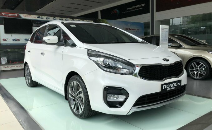 Kia Rondo vắng bóng tại đại lý nhiều tháng