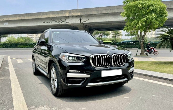 Xe BMW cũ không giảm giá trước sức ép xe lắp ráp