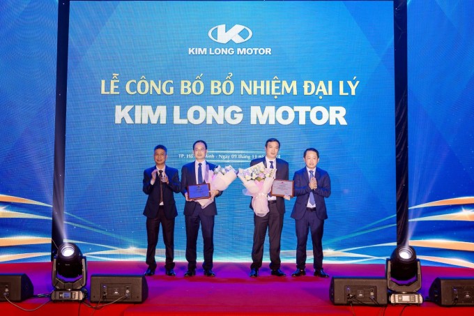 Kim Long Motor khai trương showroom 4S đầu tiên