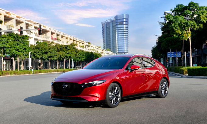 Sedan cỡ C tháng 9: cả phân khúc bán chưa tới 500 xe