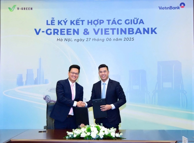 V-Green hợp tác VietinBank đồng hành chủ trạm sạc ôtô điện