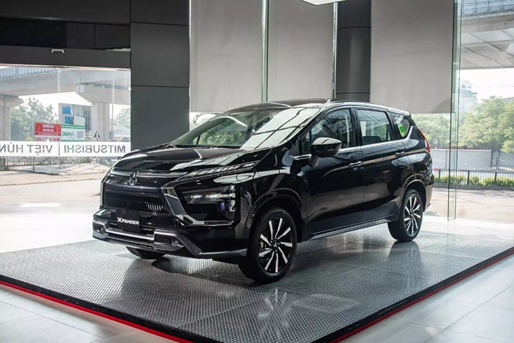 Loạt xe Nhật đua nhau giảm giá để lôi kéo người dùng Việt