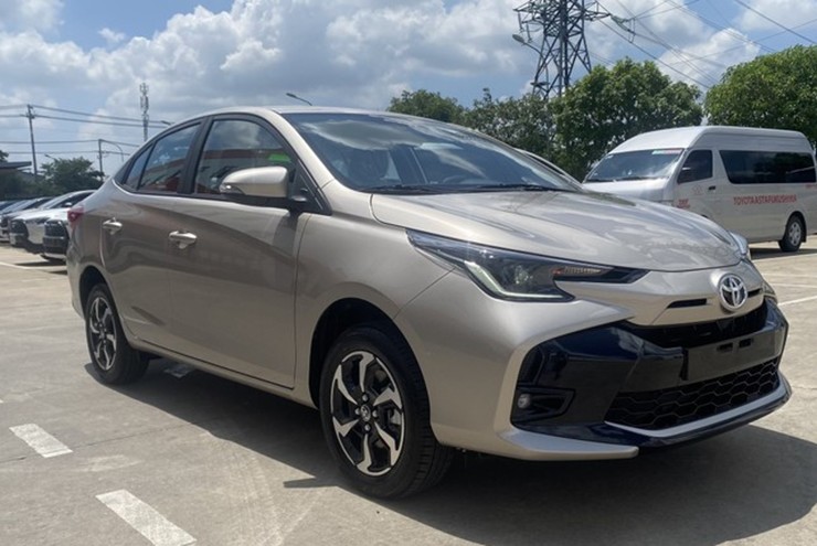 Sedan số sàn tại Việt Nam bước vào “hoàng hôn” vì xe điện