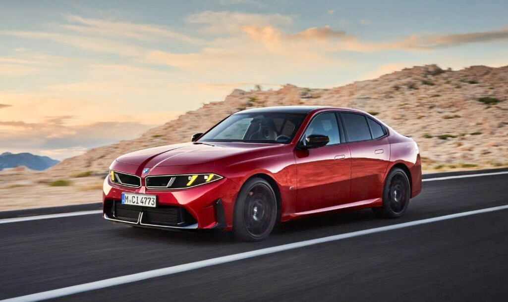 BMW 3-Series mới lộ diện, thiết kế gây tranh cãi