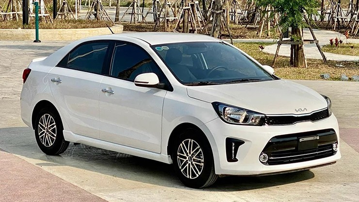 Giá xe KIA Soluto lăn bánh tháng 8/2025, ưu đãi 10 triệu đồng