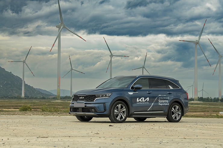 Giá xe KIA Sorento tháng 7/2025, ưu đãi tới 80 triệu đồng