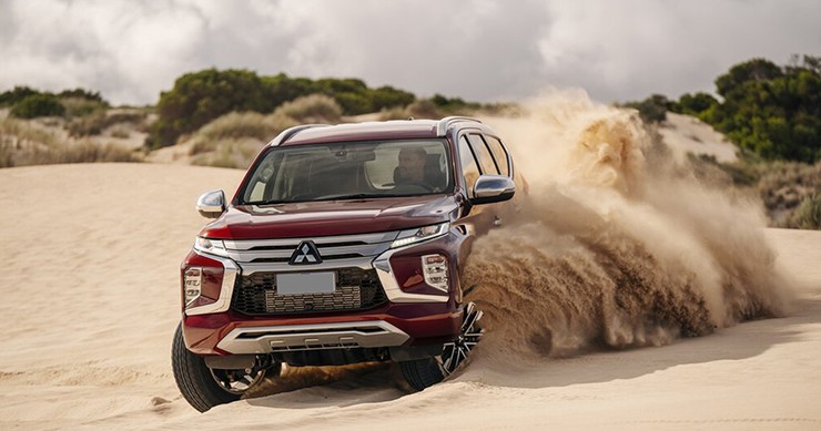 Giá xe Mitsubishi Pajero Sport tháng 8/2025, từ 1,130 tỷ đồng