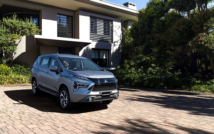 Giá xe Mitsubishi Xpander tháng 8/2025, ưu đãi 50% phí trước bạ và quà tặng