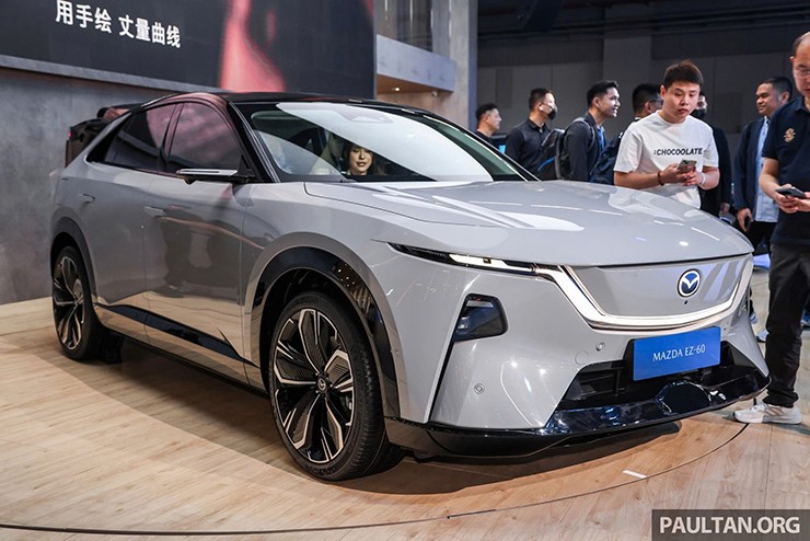 Mazda CX-6e trình làng, CUV chạy điện giá từ 445 triệu đồng