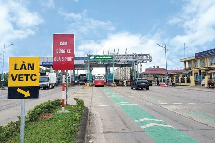 Qua trạm ETC, sau khi liên kết ngân hàng có cần nạp tiền?