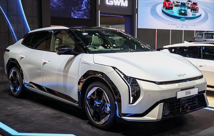 Sedan thuần điện KIA EV4 ra mắt Đông Nam Á