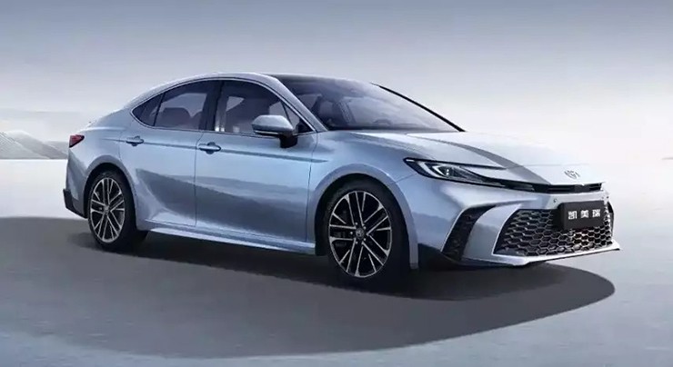 Toyota Camry 2026 trình làng, thêm bản hybrid giá từ 601 triệu đồng