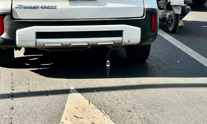 Dây chống tĩnh điện - phụ kiện phí tiền cho xe con