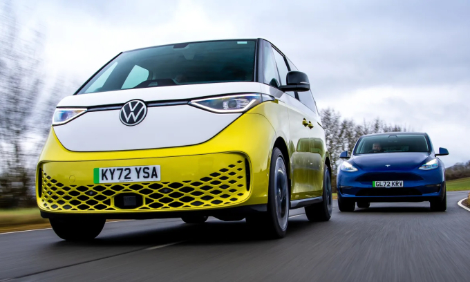 Các quốc gia dẫn đầu và tụt hậu ở châu Âu về xe điện