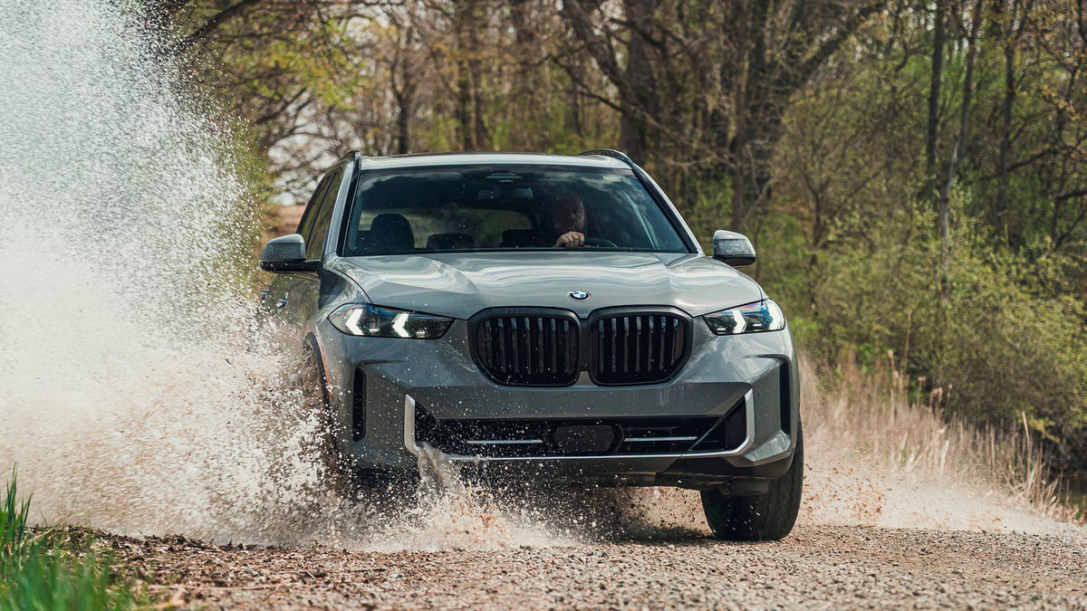BMW phát triển xe mới thay thế xe hiệu suất cao XM