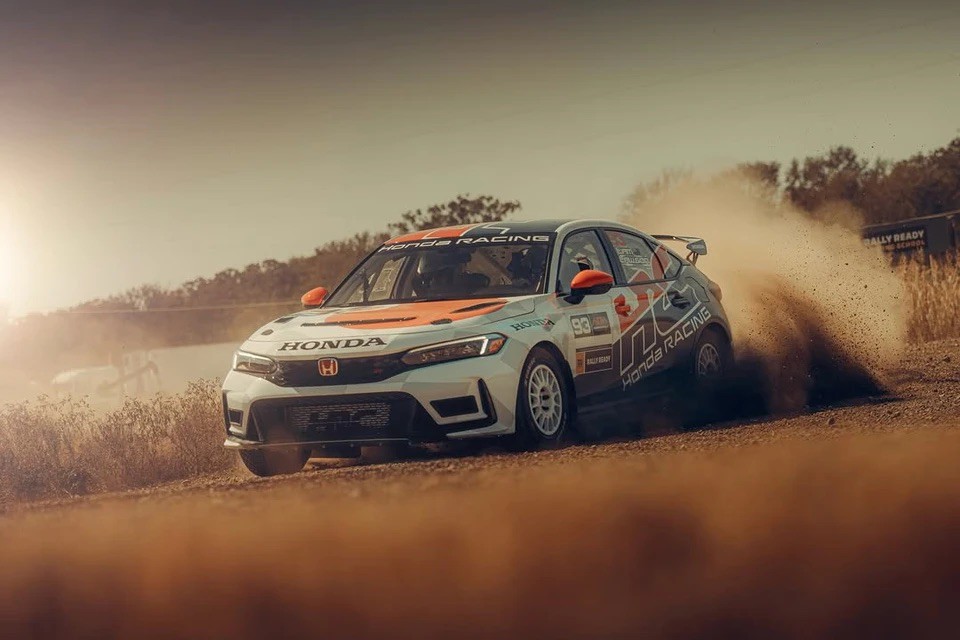 Honda nâng cấp xe Civic Type R để chạy các giải Rally Honda nâng cấp xe Civic Type R để chạy các giải Rally