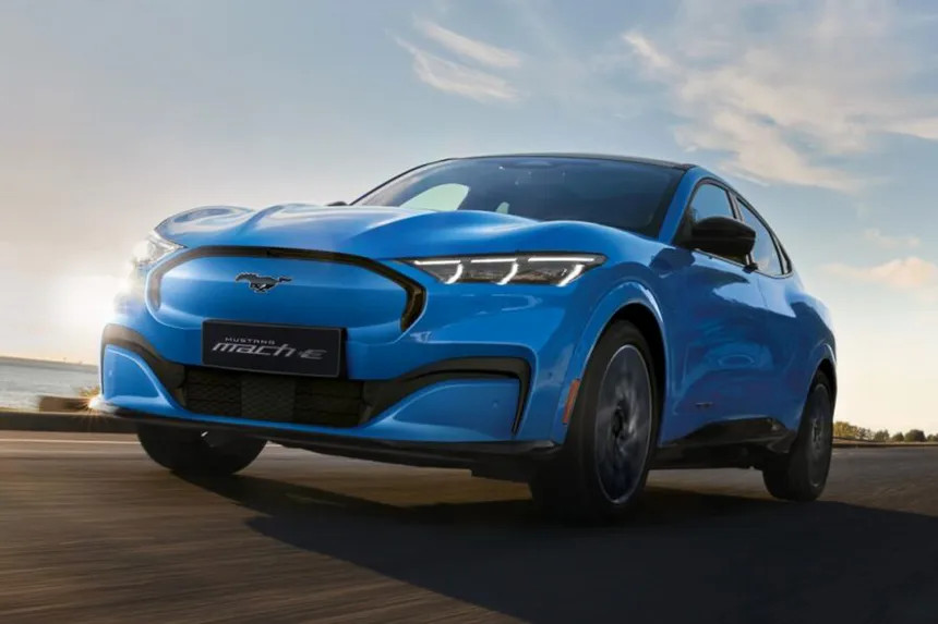 Xe SUV điện Ford Mustang Mach-E sắp về Việt Nam, tại nước bạn giá chỉ 1,6 tỷ