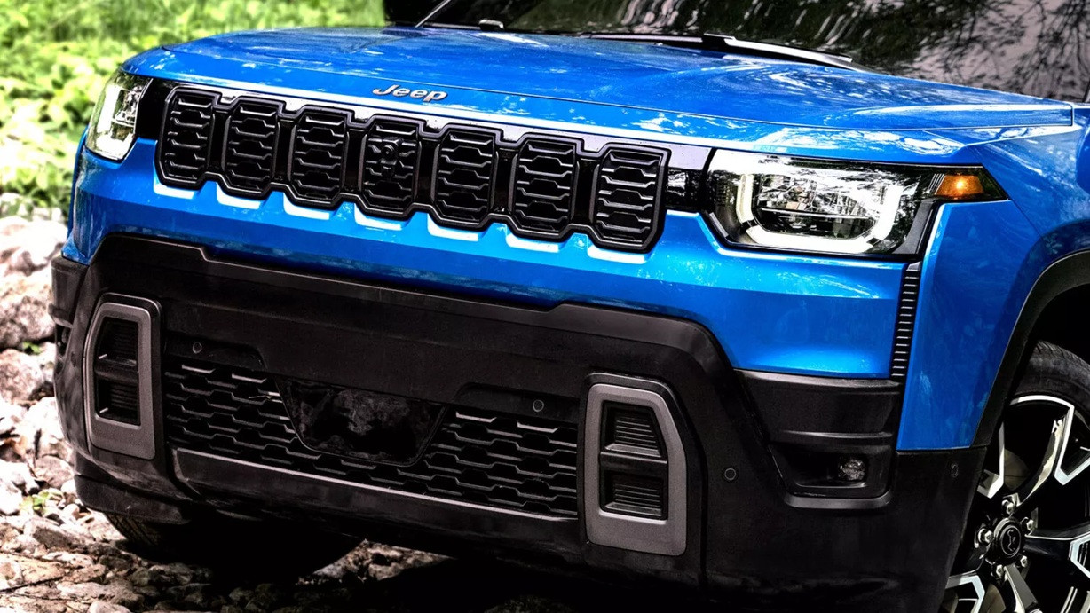 Cạnh tranh với Ford, hàng loạt mẫu xe Jeep giảm giá sâu chưa từng có