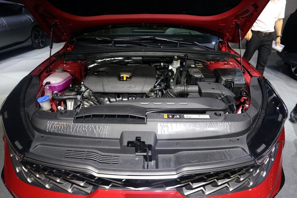 Kia bị điều tra tại Mỹ vì lỗi động cơ tự bốc cháy