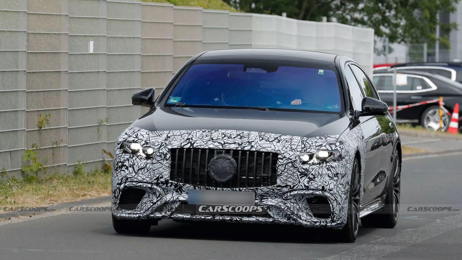 Mercedes-AMG S63 phiên bản nâng cấp lộ diện trên đường phố