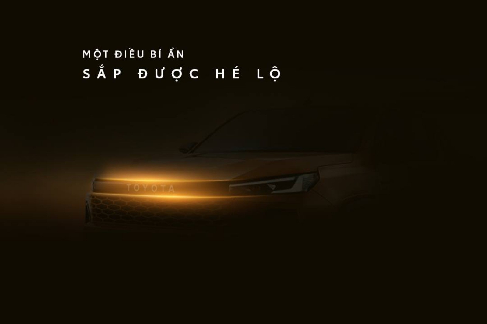 Toyota Việt Nam hé lộ hình ảnh đầu tiên về xe bán tải Hilux mới