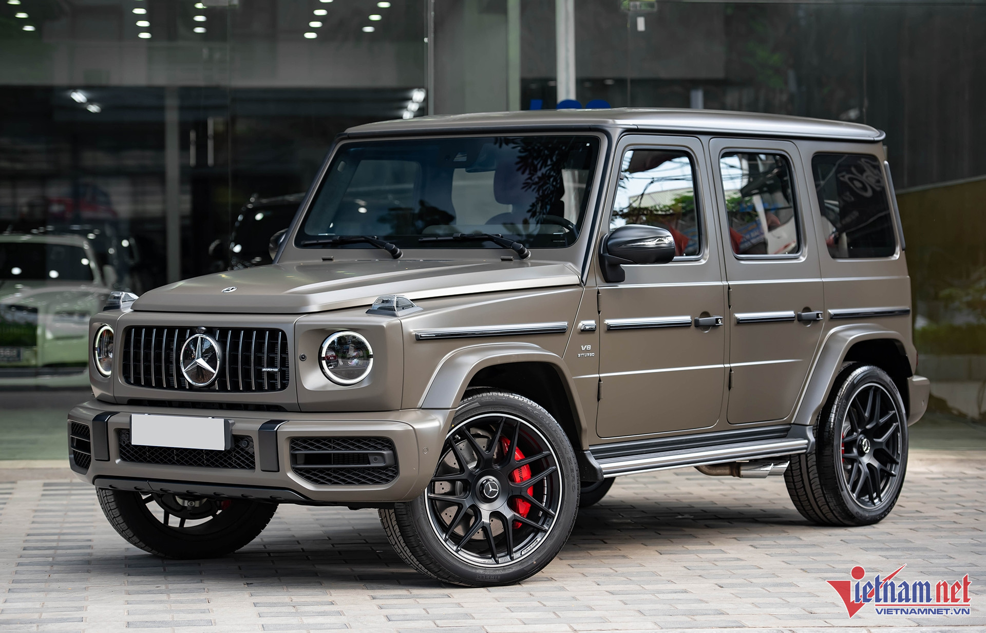 Hết thời đắt khách, xe sang Mercedes-AMG G 63 mới cứng hạ giá 1,8 tỷ bằng xe cũ