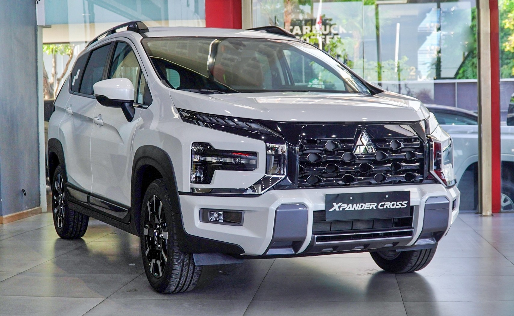 Chi tiết Mitsubishi Xpander Cross bản nâng cấp vừa ra mắt tại Việt Nam