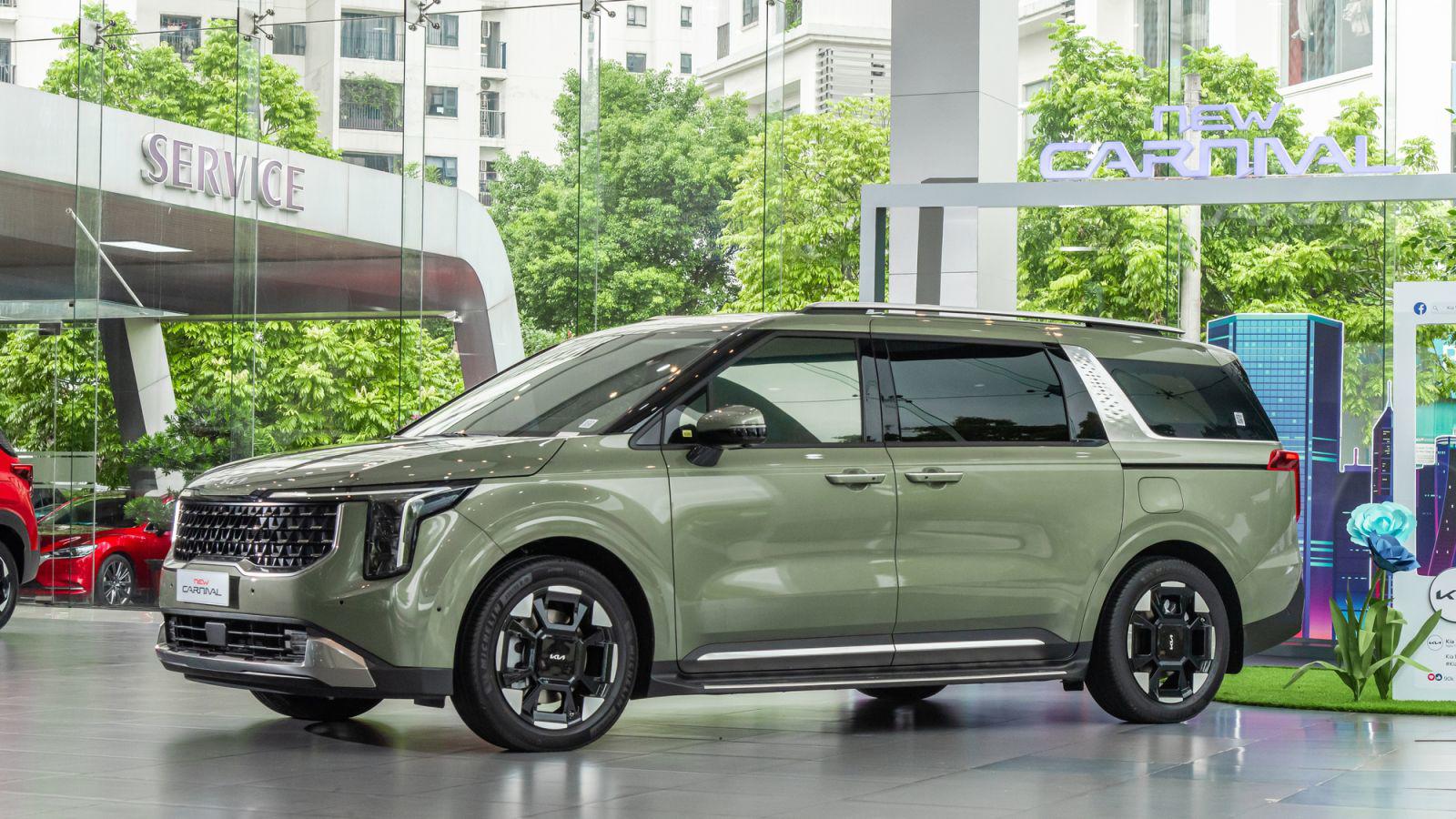 Kia Carnival giảm giá lên đến 120 triệu đồng để tăng sức cạnh tranh