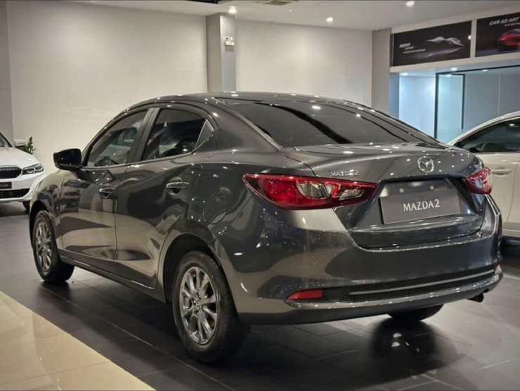 Ngắm dòng sedan kiểu dáng đẹp New Mazda 2, giá từ 408 triệu đồng