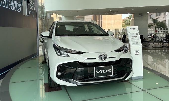 Toyota giảm giá bán của Vios, Veloz 20-47 triệu đồng