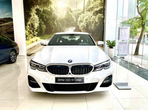 Bảo Hiểm Liberty khuyến mãi giảm phí cho khách hàng sử dụng xe BMW 330i M-sport