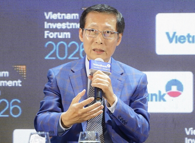 'Ngân hàng đang phát triển nhanh hơn nhiều so với nền kinh tế thực'