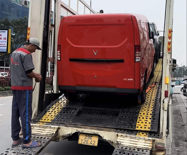 Đây là hình ảnh rõ nét hơn về khoang nội thất VinFast EC Van