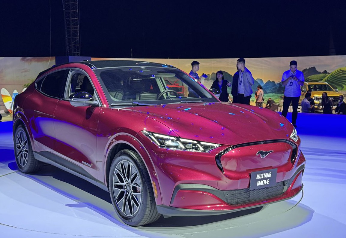 Ford Mustang Mach E bị triệu hồi tại việt Nam vì lỗi phần mềm
