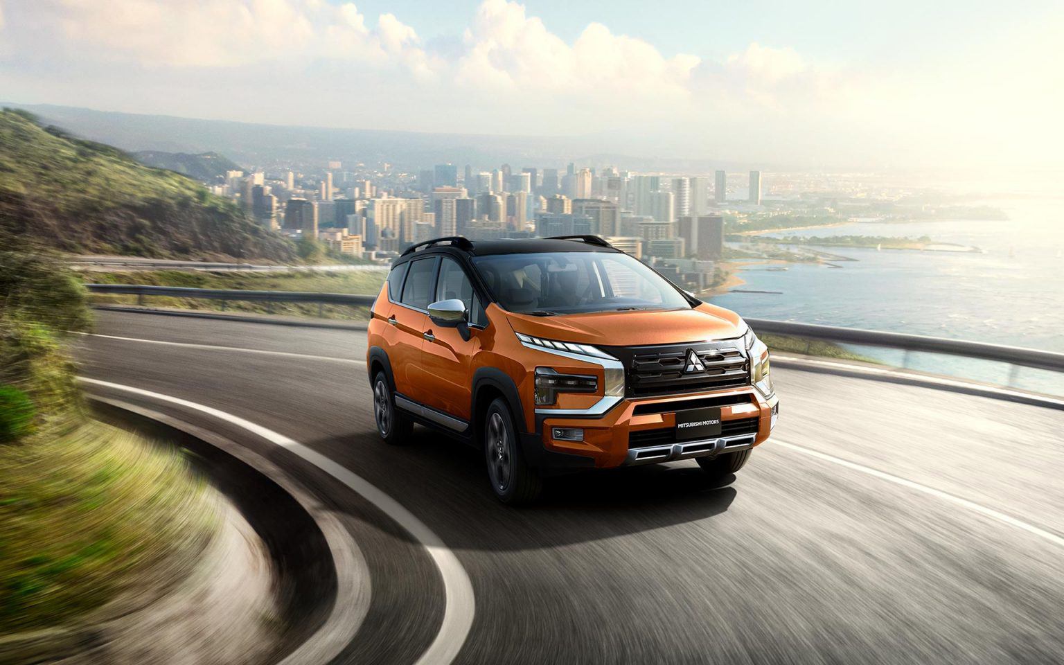 Đang chạy Xpander Cross, có nên lên đời Mitsubishi Destinator?