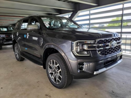 Ford Everest 2023 giảm ngay tiền mặt 60 triệu