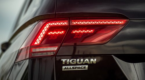 Volkswagen Tiguan Elegance Ưu Đãi 1xxtr , Có xe Giao Ngay