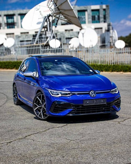 Volkswagen Golf R 4motion 