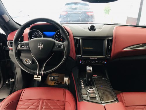 Bán xe Maserati Levante Trofeo mới chính hãng