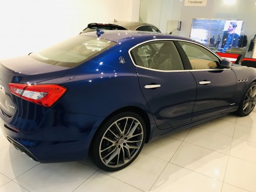 Bán xe Maserati Ghibli mới chính hãng